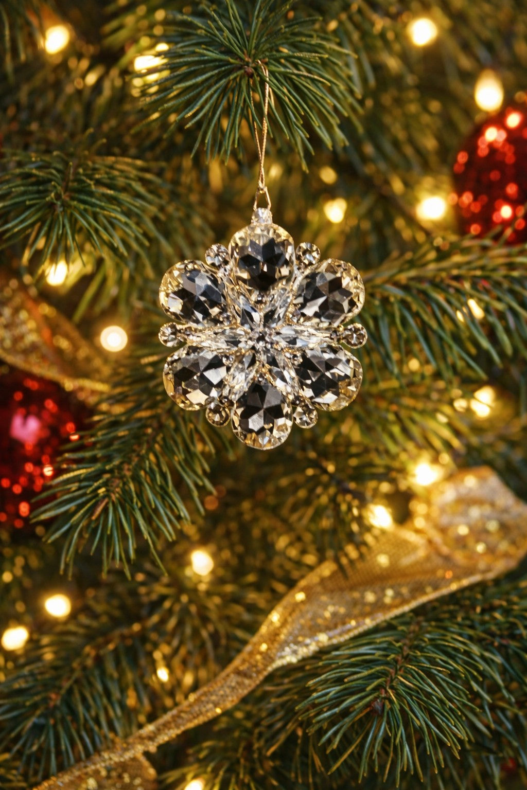 Jewel Star Floral Ornament 2"